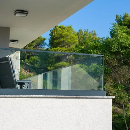Residence Vrbnik * 瓦比尼科